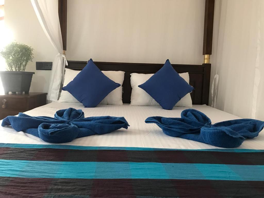 Bisandu Guesthouse Мирисса Номер фото